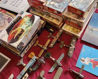 Model Airplanes and some in boxes. 