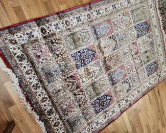 Nice Vintage Persian Handwoven Carpet of very high quality 