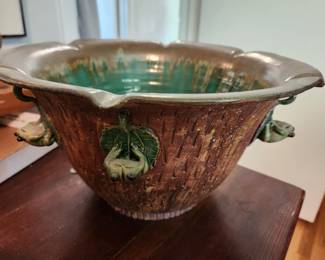 Pottery 'Frog' Bowl!