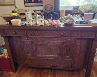 A fabulous Arts and Crafts/Mission Antique Buffet/Sideboard/Cabinet.