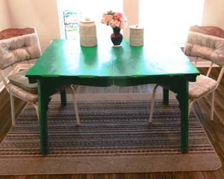 Vintage breakfast/dining table & 2 chairs.