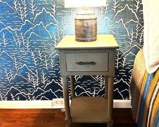 Bedside Tables & Lamps