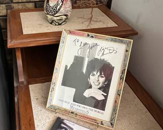 Liza Minnelli Signed Photo and CD