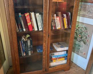 Oak bookcase and contents