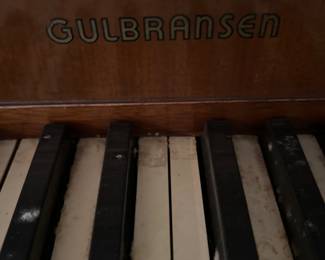 Upright Gulbransen Piano