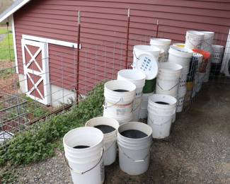 Bulk buckets