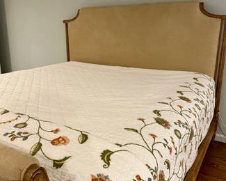 king-size linens (mattress not for sal)