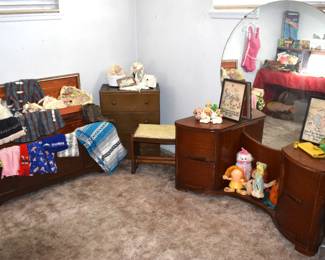 Back Bedroom Overview