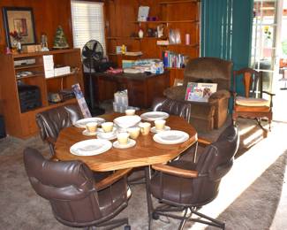 Living Room Overview (access to side patio)