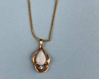 14 K plumb gold necklace