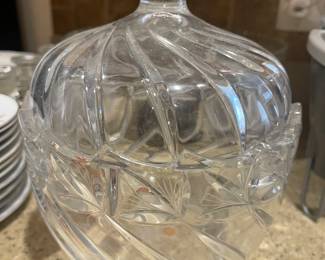 Lovely heavy lidded crystal candy dish