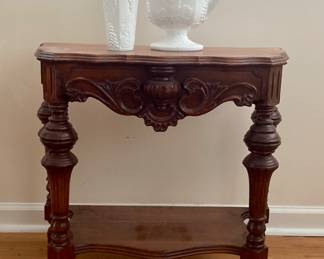 ANTIQUE side table
