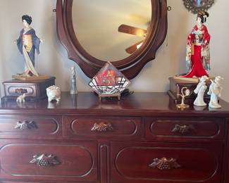 Davis Cabinet Co Lillian Russell 7 drawer dresser with mirror