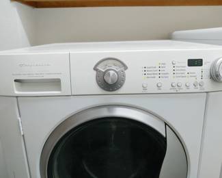 Frigidaire Front Loading Washing Machine