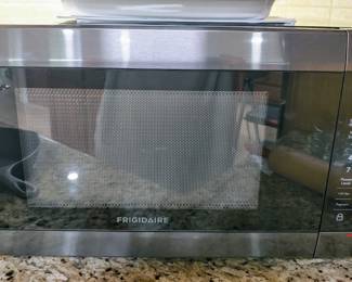 Frigidaire 1100 watt microwave