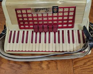 Red Scandalli Dry Tuning Accordion w/ Case 