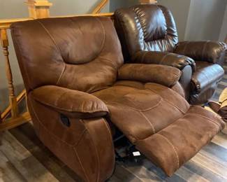 Soft leather recliner 40 x 42 x 36 in