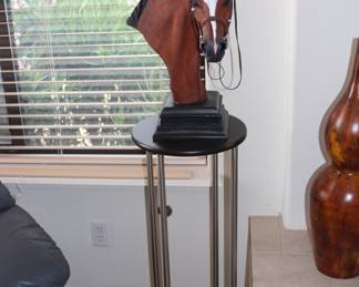 Estevez sculpture on pedestal