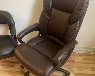 Executive Office Chair. Like New. $300