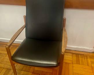 Vintage Oak Lounge Chair. $850