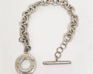 Lot 010  
Tiffany and Co. Sterling Silver Vintage Toggle Bracelet