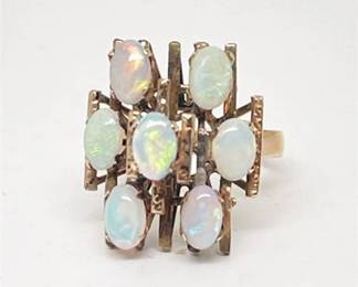 Lot 026   
Brutalist Style Opal 14K Yellow Gold Ring