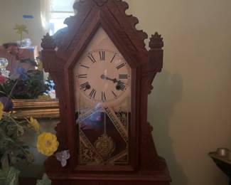 New Haven mantle clock 