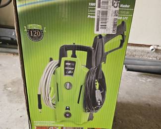 New in box power washer 