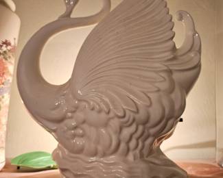 Maddux swan lamp and planter