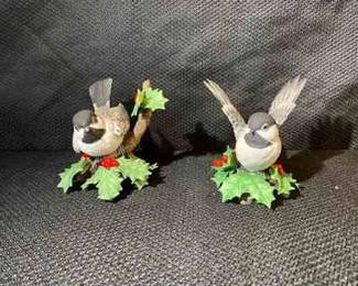 Lenox Birds Female Blackcapped Chickadee And Chickadee 