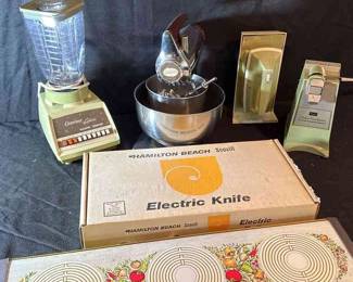 Vintage Small Kitchen Appliances 