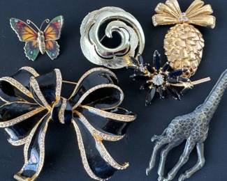 Vintage brooches