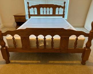 Double bed with box spring 