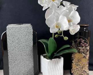 Gorgeous Vases With Faux Orchid
