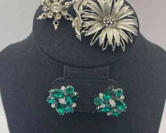 Eisenberg Ice Emerald Green Crystal Clip On Earrings * Vintage Silver Tone Lisner Chrysanthemum Brooch * Faceted Glass Vintage Snowflake Pin
