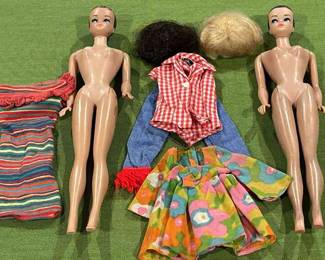 2 1960's Fashion Queen Barbie's
