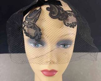 I.Magnin Vintage Black Lace * Velvet Veil
