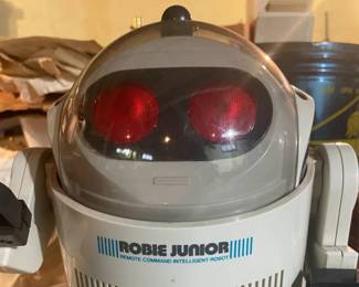 "DOBIE JUNIOR" Early Radio Shack Robot!