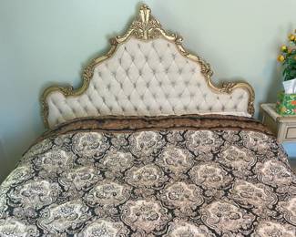 Tufted Headboard--"Regal"? Style Double-Bed