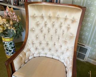 Living Room Upholstered Chair