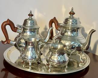 Williamsburg coffee/tea Kirk Stieff set