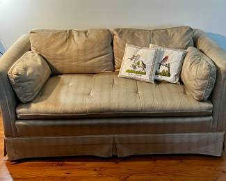 Love seat 