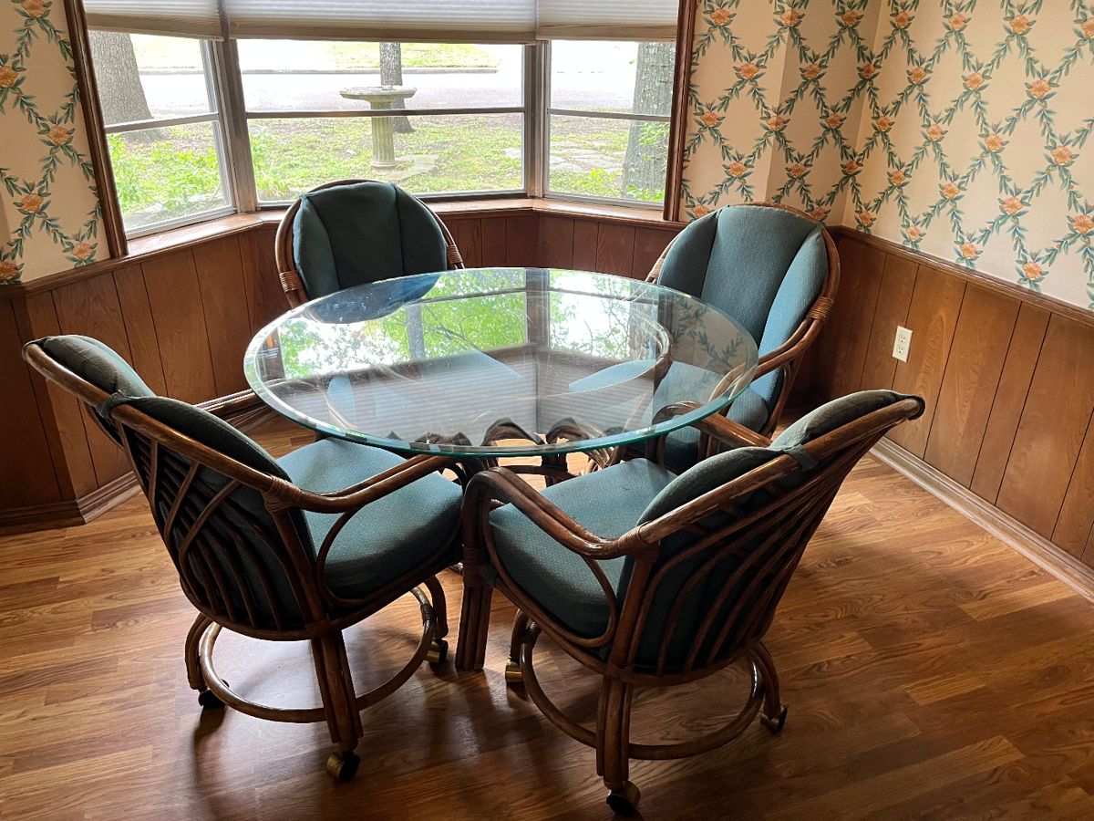 Devlin Estate SaleBlast from the Past in... starts on 4/6/2024