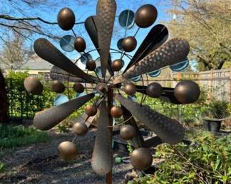 	Large Metal Flower Spinner - Kinetic Lawn Garden Yard Art Decor