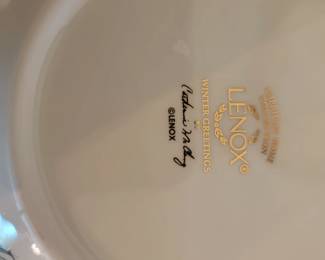  Lenox Winter Greetings Dinnerware Collection