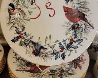  Lenox Winter Greetings Dinnerware Collection