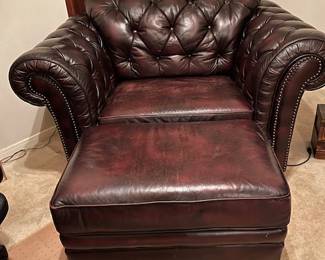 Oversized SUPER COMFY chair and ottoman