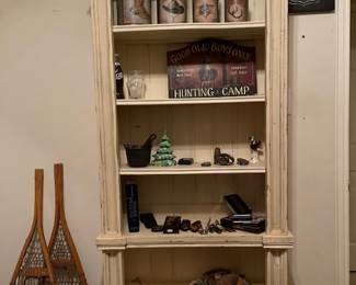 Hating decor, pocket knives, and more