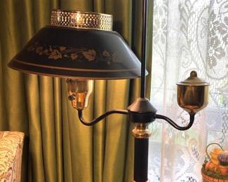 Vintage MCM Black & Brass Table Lamp