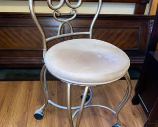 Rolling Vanity Chair